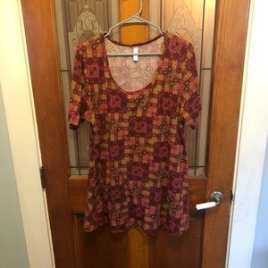 Lularoe perfect tee